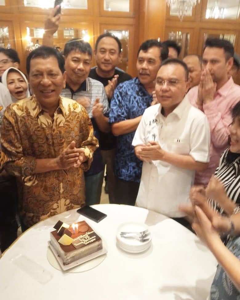 Prof. Sufmi Dasco Ahmad, S.H., M.H. Hadiri Perayaan Ulang Tahun ke-75 Bang Hariman: “Selamat Ulang Tahun, Mentor Para Aktivis”
