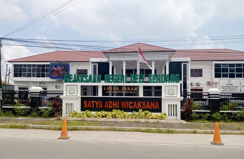 Kejari Deli Serdang Tahan Kadis dan Bendahara Disbudporapar Terkait Dugaan Korupsi Dana Perjalanan Dinas Atlet