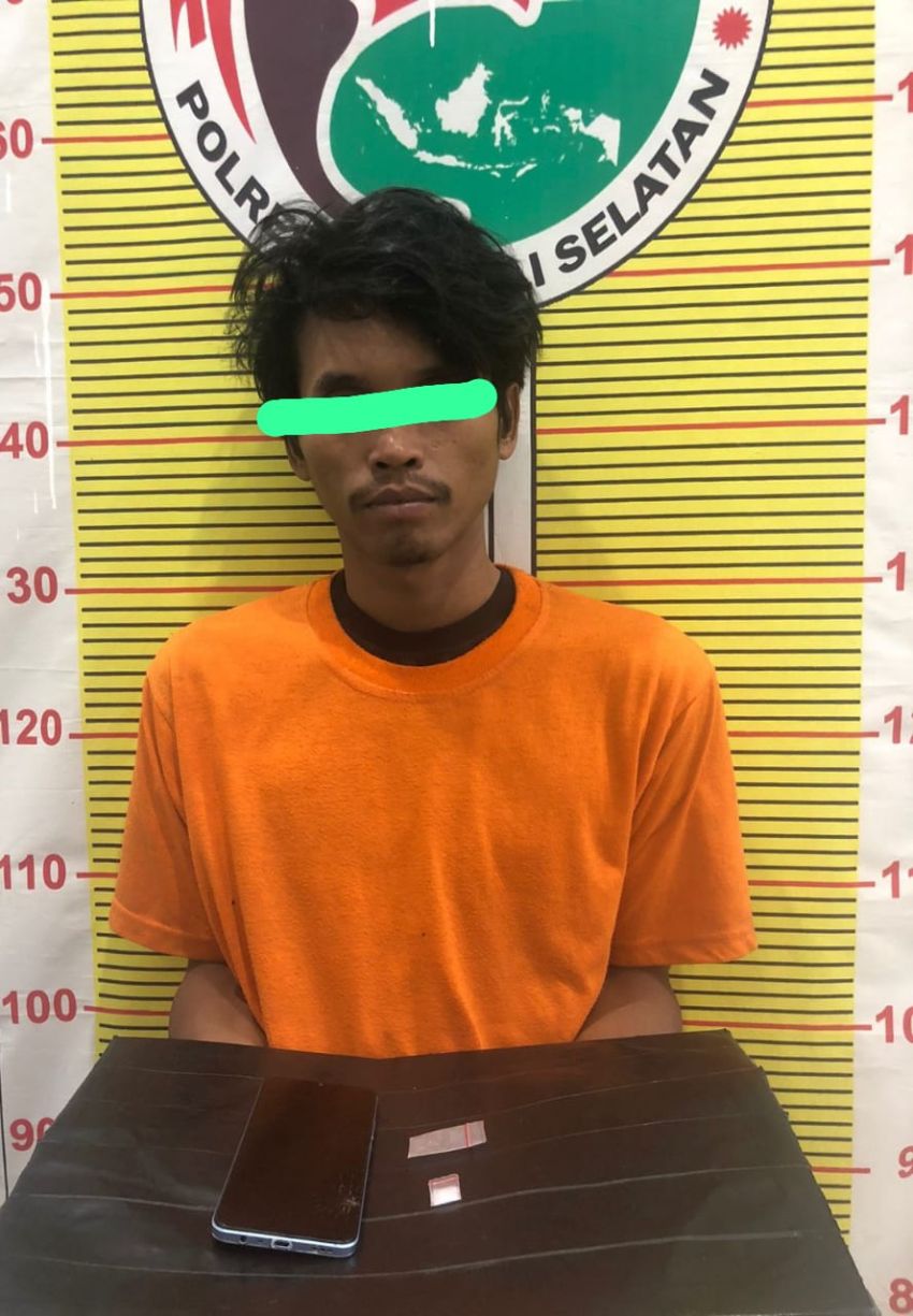 Modus Antar Sabu Gagal, Pria Muda Ditangkap Personel Polsek Padang Bolak di Samping Warung