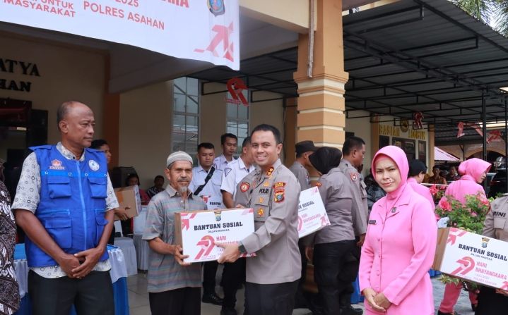 Polres Asahan Serahkan Bantuan Sosial untuk Masyarakat
