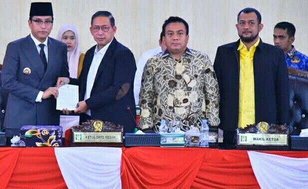 Wali Kota Medan Rico Waas Sampaikan Ranperda Pertanggungjawaban Pengelolaan Keuangan Daerah Tahun 2024