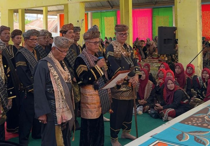Bupati Solok Hadiri Pengukuhan Pengurus KAN Bukit Kanduang
