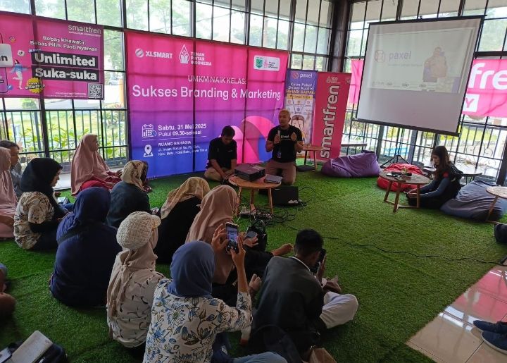 XLSMART Dukung Pengembangan Kreatifitas Generasi Muda dan UMKM melalui Teman Pintar Indonesia