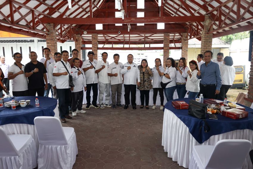 Wali Kota menggelar acara Ramah Tamah bersama Asosiasi Pedagang Gedung IV Pasar Horas