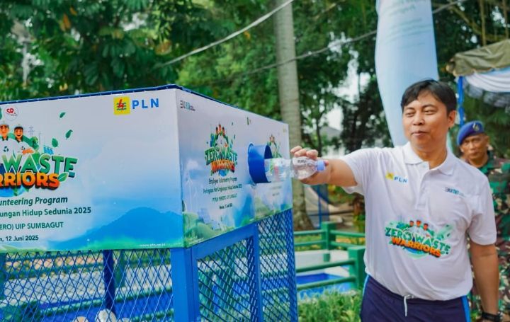 Bersihkan Lingkungan Dari Sampah Botol Plastik, PLN Kolaborasi Dengan Warga Setempat