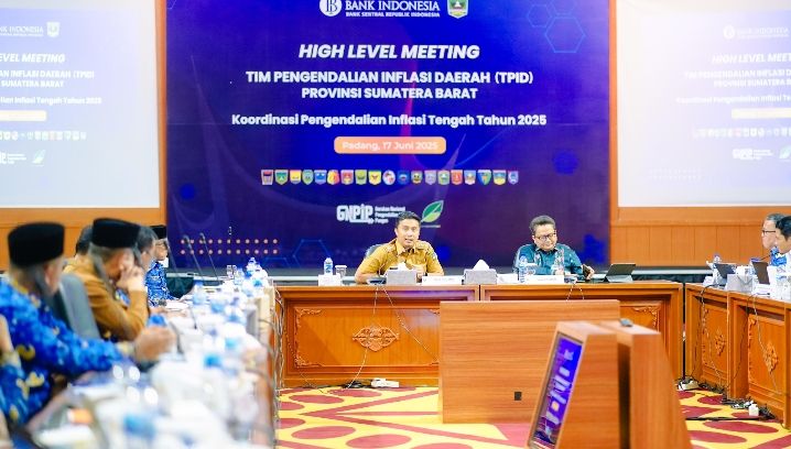 Wakil Bupati Solok H. Candra Hadiri Rapat Koordinasi Pengendalian Inflasi Daerah Tengah Tahun 2025 Provinsi Sumatera Barat