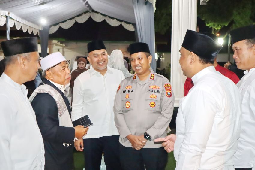 AKBP Wira Prayatna Pantau Langsung Malam Takbiran Idul Adha 1446 H: Wujudkan Keamanan dan Kekhidmatan Warga Padangsidimpuan