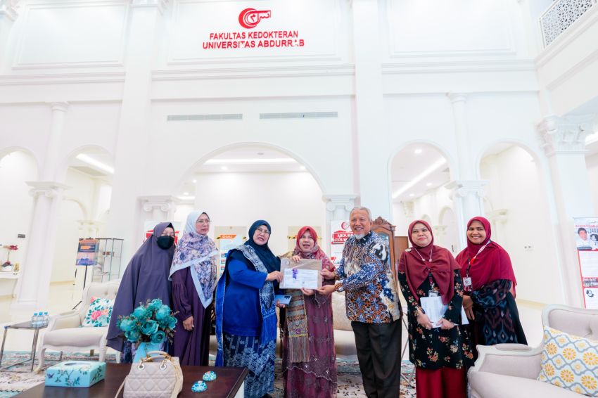 Fakultas Kedokteran Universitas Abdurrab Raih Akreditasi Unggul A oleh BAN PT