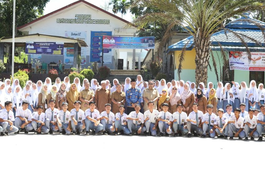 Saipullah Nasution Bernostalgia di Masa SDN 126 Gunung Baringin dulunya SR, Ini Pesannya