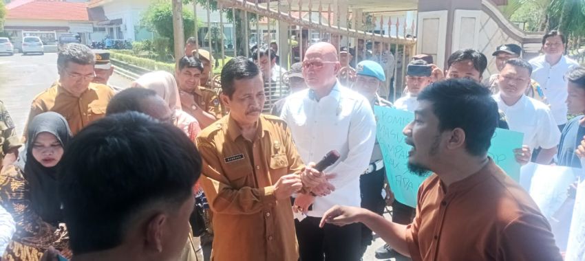 APMTTMR Kembali Gelar Aksi Demo Beasiswa Untuk Daerah T. Tinggi
