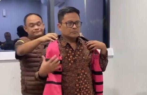 Kejagung Tahan Eks Dirut Bank Sumut Babay Farid Wazadi dalam Kasus Kredit Bermasalah PT Sritex