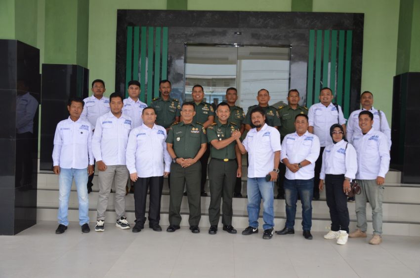 JMSI Tabagsel di Sambut Hangat Dandim 0212/Tapsel, Letkol Arm Delli Yudha Adi Nurcahyo : Dukung Penuh dan Harapkan Sinergi Media demi Kemajuan Daerah