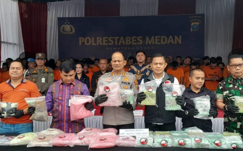 Keberhasilan 1 Bulan Polrestabes Medan Musnahkan 35,1 Kg Sabu dan 50 Sachet Happy Water