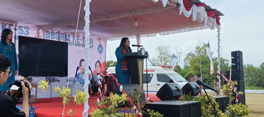 Bupati Toba Effendi SP Napitupulu Resmi Membuka HKG PKK ke-53 dan BBGRM ke-XXII Tingkat Kabupaten Toba