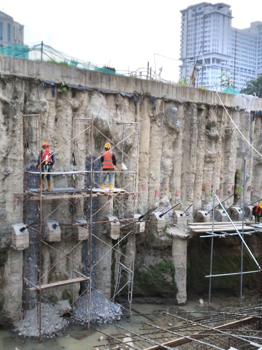Revitalisasi Lapangan Merdeka Medan Diterpa Badai Skandal: Anggaran Rp 632 Miliar Dipertanyakan, Lantai Retak dan Lift Diduga Bekas