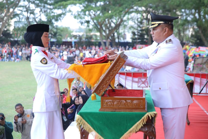 Wakil Bupati Asahan Pimpin Upacara Penurunan Bendera HUT ke-80 RI