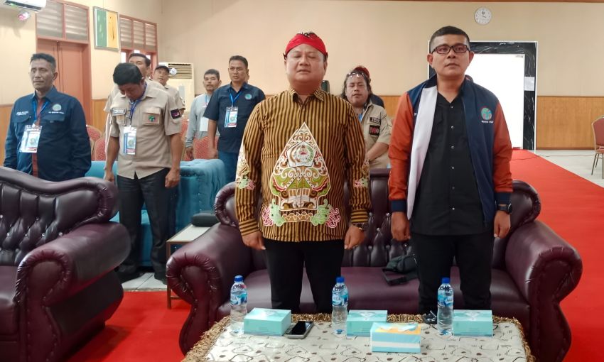 Wakil Bupati Asahan Terima Penghargaan dari PW IWO Sumut