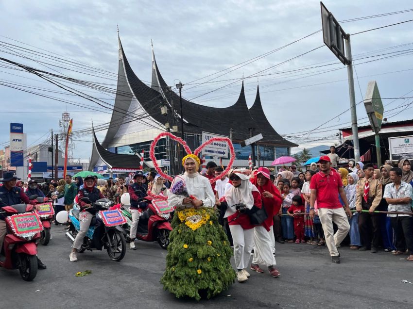 2.500 Peserta Meriahkan Pawai Alegoris Kota Solok,