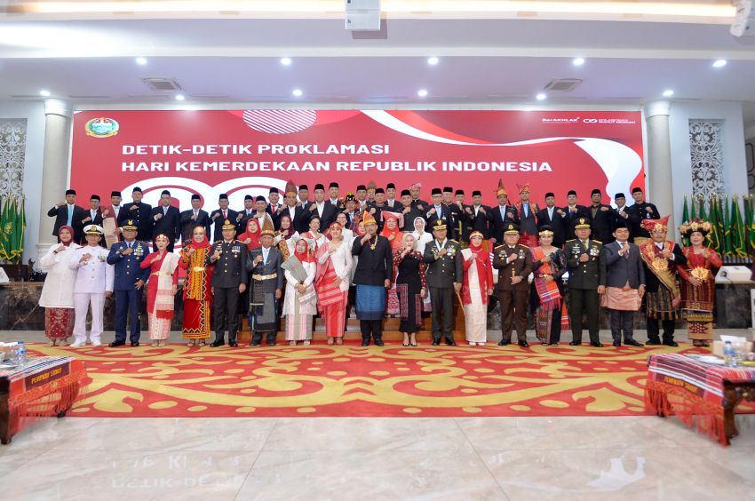 Bobby Nasution Bersama Forkopimda Ikuti  Upacara Detik-detik Proklamasi di Istana Negara