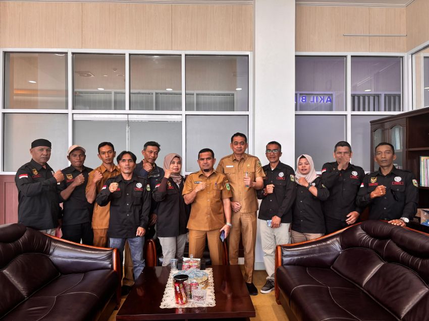 Pemerintah Kabupaten Solok Gelar Audiensi Bersama FKPS : Bahas Kejelasan Status Penjaga Sekolah