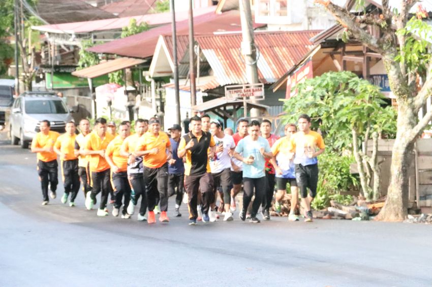 Polres Padangsidimpuan Gelar Fun Run 10K Bersama Komunitas Pelari, Ajak Masyarakat Hidup Sehat Sambut HUT RI ke-80