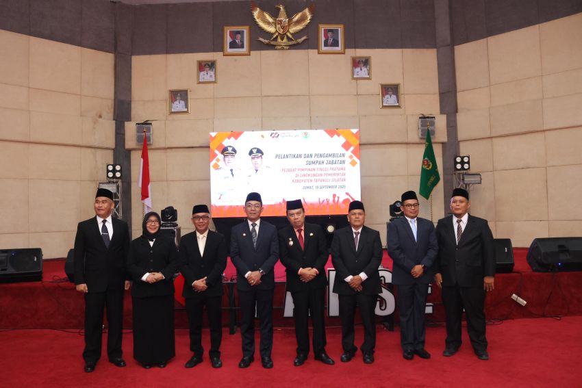 Bupati Gus Irawan Lantik Lima Pejabat Eselon II Tapsel, Dorong Kinerja dan Pelayanan Publik Lebih Baik