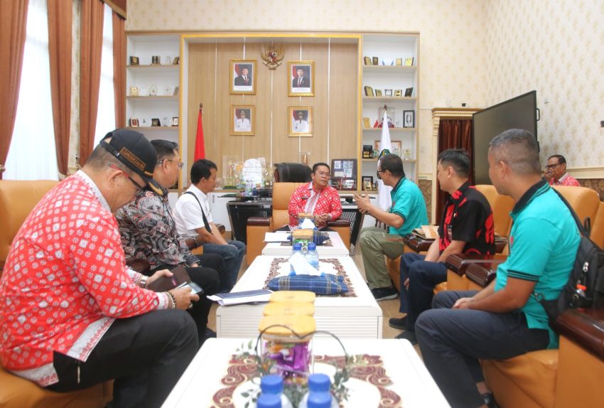 Wali Kota menerima audiensi dari Panitia Pelaksana Kegiatan dan pengurus Vihara Sakyamula