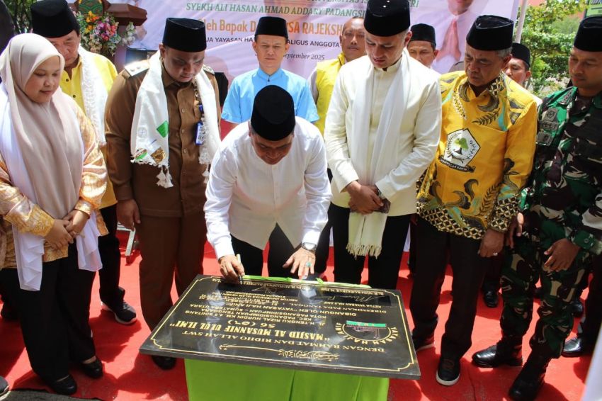 Ijeck Resmikan Masjid Ke-56 Warisan Haji Anif di Kampus UIN Syahada Padangsidimpuan