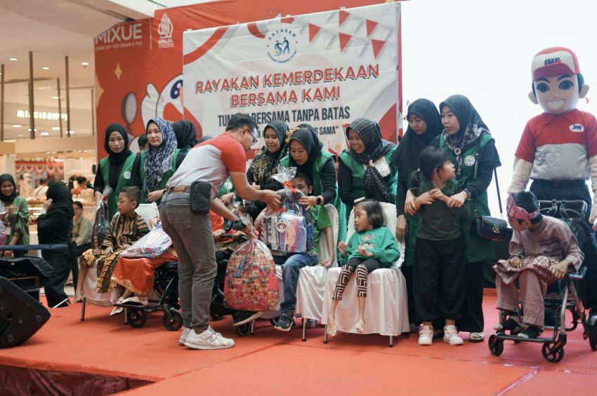 JNE Tebar Semangat Bersama Anak Cerebral Palsy di Medan