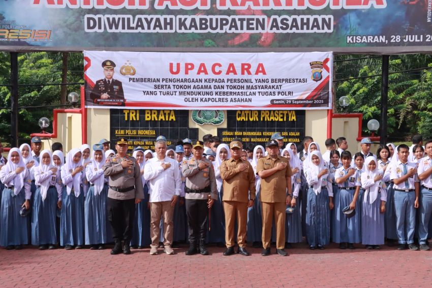 236 Pelajar Agen Kepolisian di Sekolah Resmi Dilantik Kapolres Asahan
