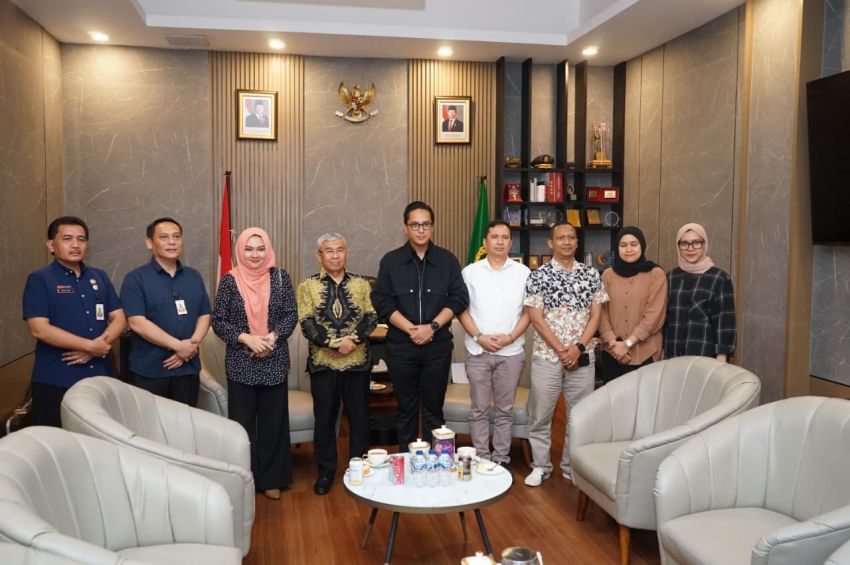 Rico Waas : Kami Berupaya Menjawab Setiap Pertanyaan Yang Muncul di Masyarakat