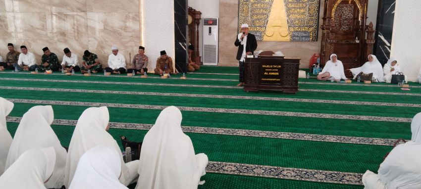 Ribuan Jamaah Padati Masjid Raya Al-Abror, Semarakkan Peringatan Maulid Nabi di Padangsidimpuan