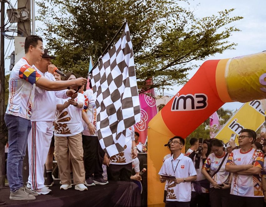 Indosat Ooredoo Hutchison Gelar Fun Walk Bersama Perhimpunan Indonesia Tionghoa (INTI)