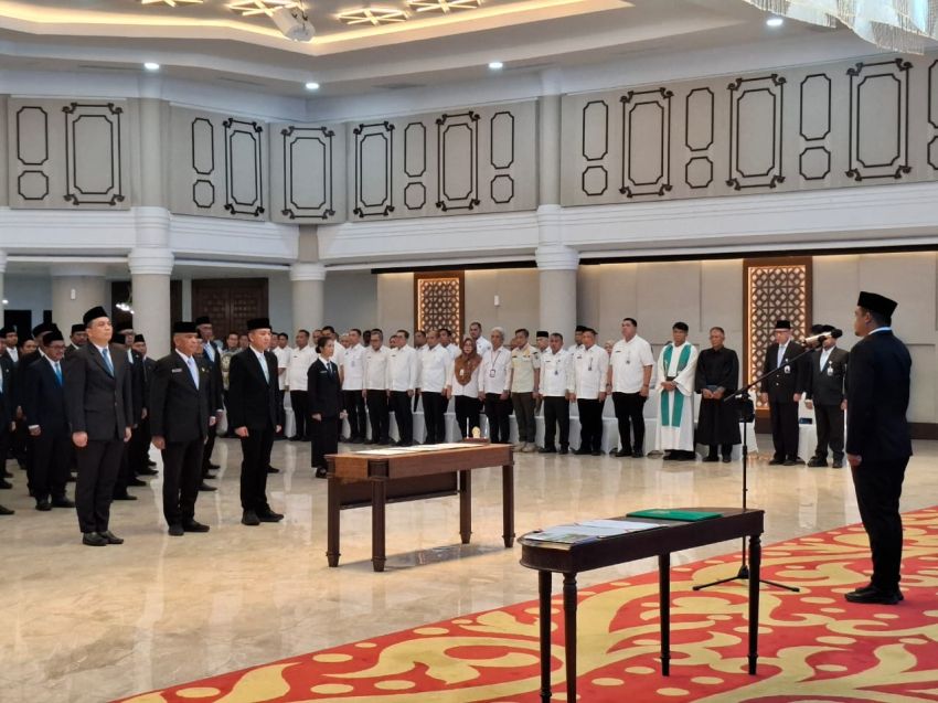 Bobby Lantik 177 Pejabat Eselon III dan IV Pemprov Sumut: “Jangan Bekerja Biasa-Biasa Saja!”